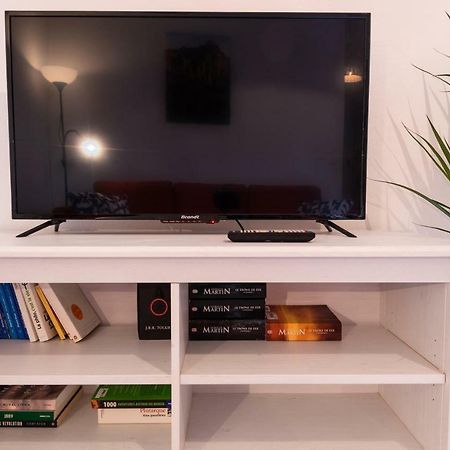 Appartement Coeur De Ville - Wifi - Lave-Seche Linge โป ภายนอก รูปภาพ