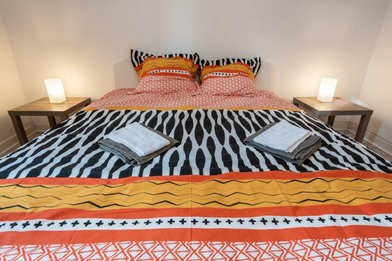 Appartement Coeur De Ville - Wifi - Lave-Seche Linge โป ภายนอก รูปภาพ